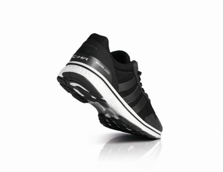 TOYOTA C-HR จับมือ ADIDAS JAPAN