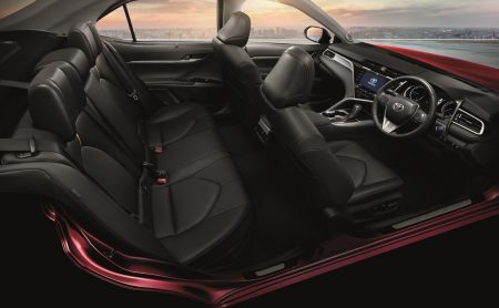 โตโยต้า คัมรีใหม่ Soul Striking Luxury