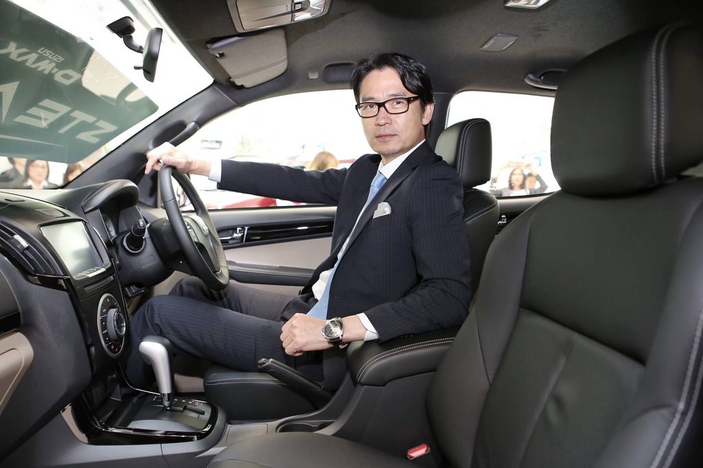 อีซูซุ ดีแมคซ์ ไฮ-แลนเดอร์ รุ่นพิเศษ! สเทลธ์ (STEALTH)