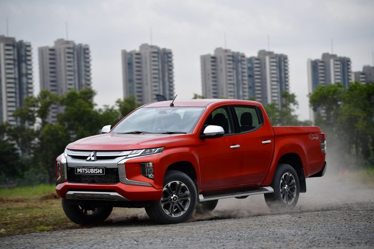New Mitsubishi Triton, L200