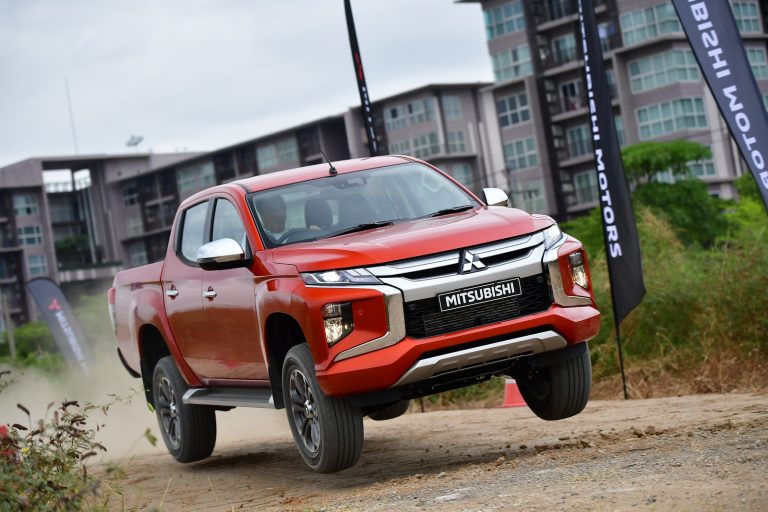 New Mitsubishi Triton, L200