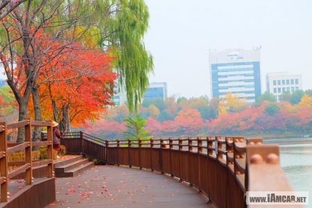Seokchonhosu Lake