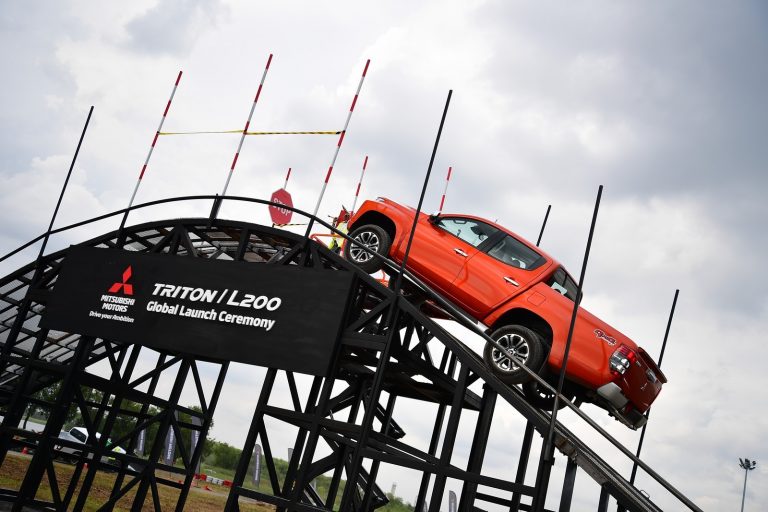 New Mitsubishi Triton, L200