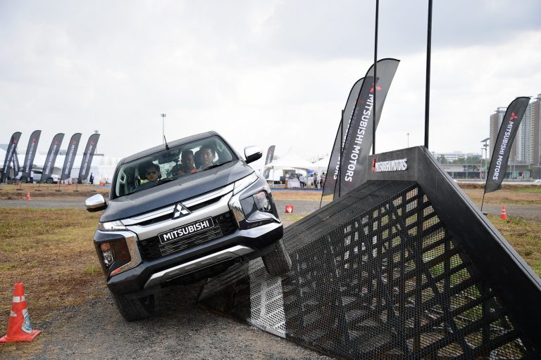 New Mitsubishi Triton, L200