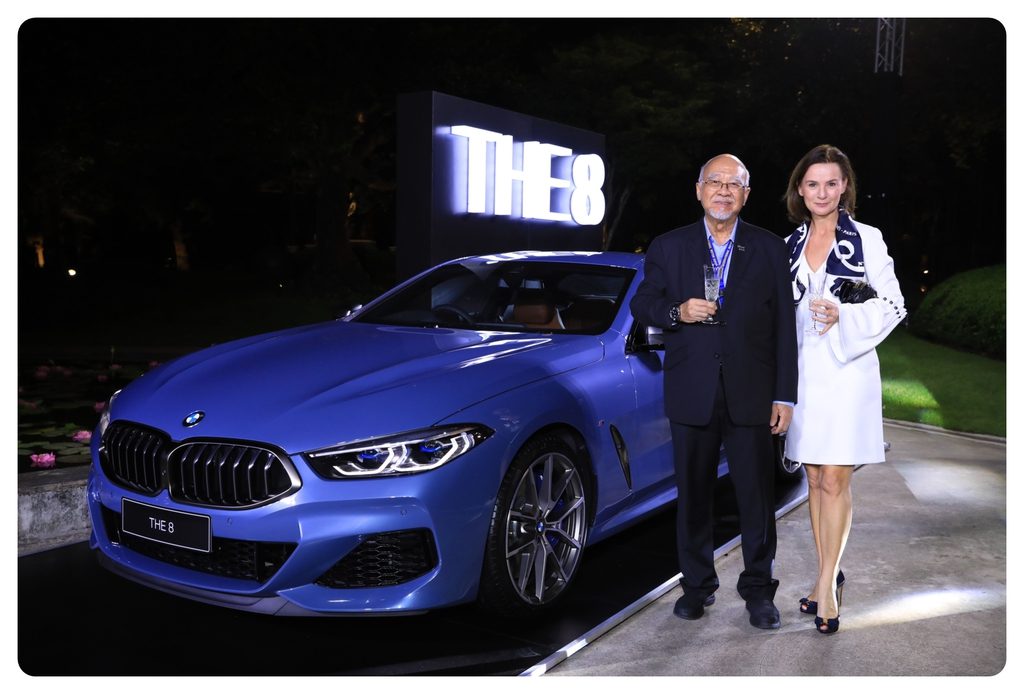 BMW 8 Series Exclusive Dinner
