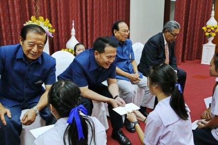 มูลนิธิโตโยต้าฯ มอบทุนการศึกษาแก่นักเรียนนักศึกษาในภาคเหนือ