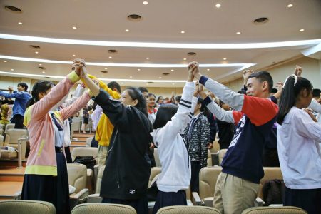 มูลนิธิโตโยต้าฯ มอบทุนการศึกษาแก่นักเรียนนักศึกษาในภาคเหนือ