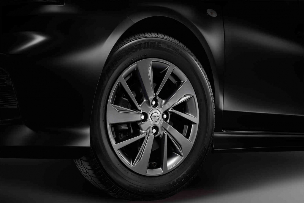 นิสสันแนะนำอัลเมร่า รุ่นปี 2019 ใหม่ และรุ่นพิเศษ อี สปอร์ตเทค