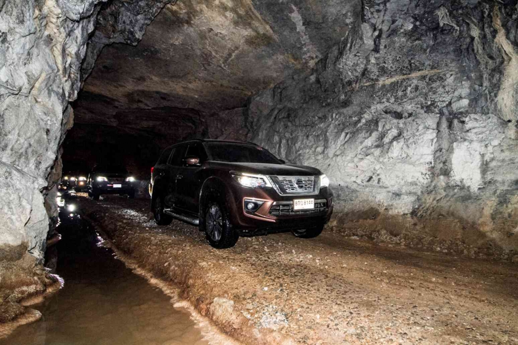 นิสสันชวนลูกค้าเทอร์ร่าร่วมคาราวานทดสอบขับขี่ พิสูจน์ความสามารถของรถยนต์ที่ไปได้ทุกที่ พร้อมเปิดประสบการณ์ใหม่ หรือ “Life Lives Outside” กับการเดินทางสู่จังหวัดกาญจนบุรี