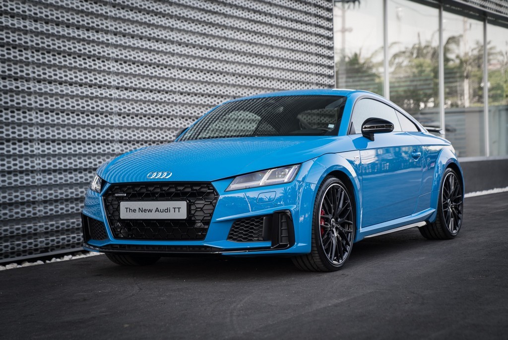 The New Audi TT Coupé 45 TFSI quattro S line