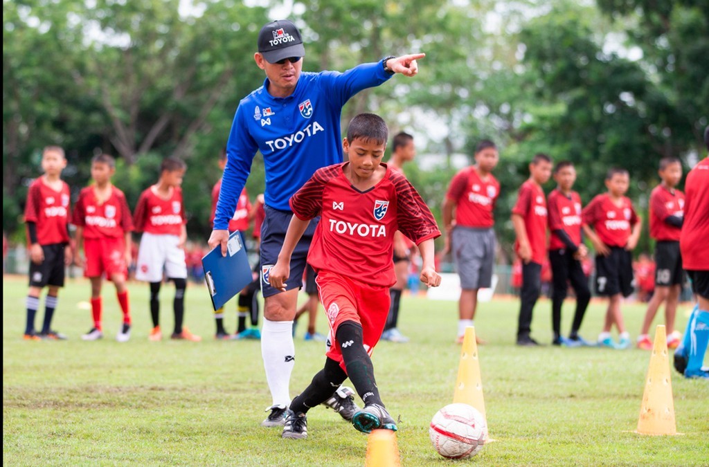โตโยต้าร่วมสนับสนุนวงการฟุตบอลไทย ผ่านโครงการ “โตโยต้า จูเนียร์ ฟุตบอลคลินิก 2019”