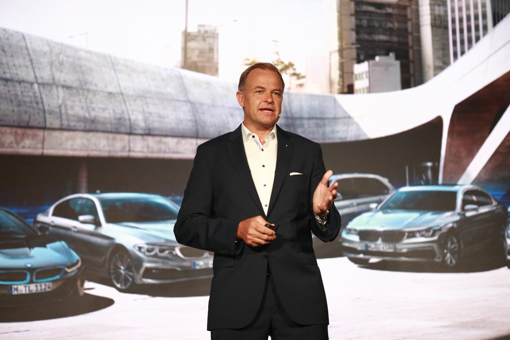 บีเอ็มดับเบิลยู ประเทศไทย จัดงานเสวนา “The Future of Mobility”