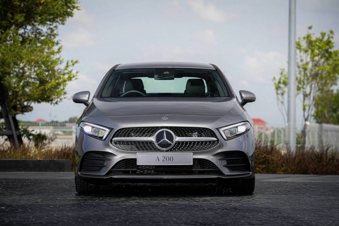 Mercedes-Benz A 200 AMG Dynamic, Premium Compact Car