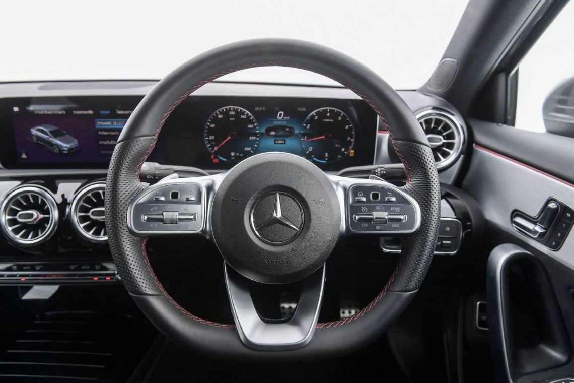 Mercedes-Benz A 200 AMG Dynamic, Premium Compact Car