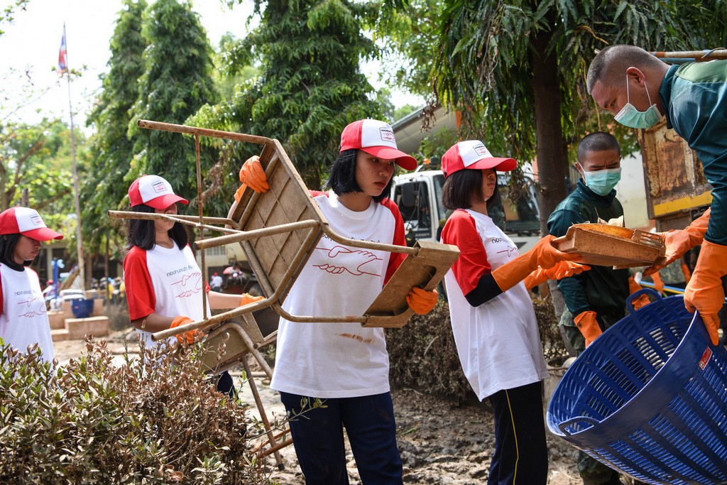 “กองทุนฮอนด้าเคียงข้างไทย” สานต่อความช่วยเหลือผู้ประสบอุทกภัยจังหวัดอุบลฯ