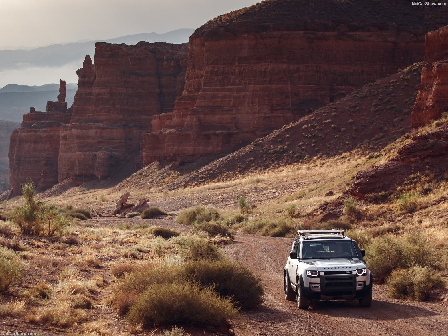 Land Rover Defender 110