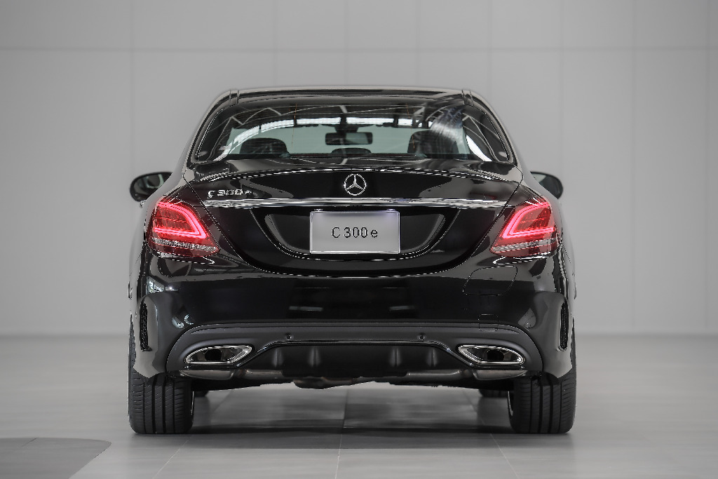 Mercedes-Benz C 300 e AMG Sport