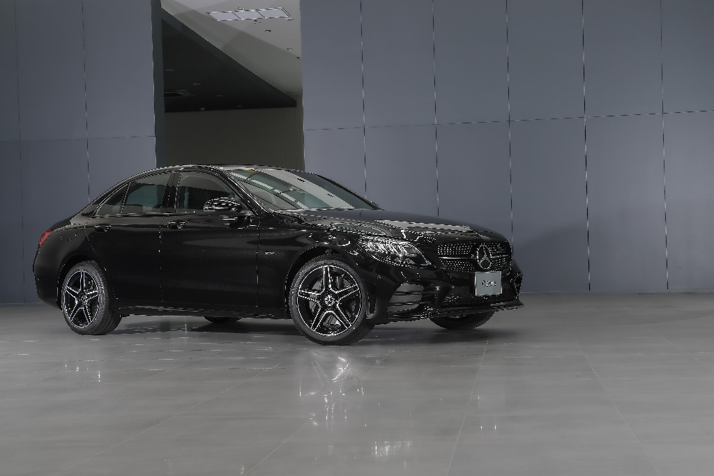 Mercedes-Benz C 300 e AMG Sport