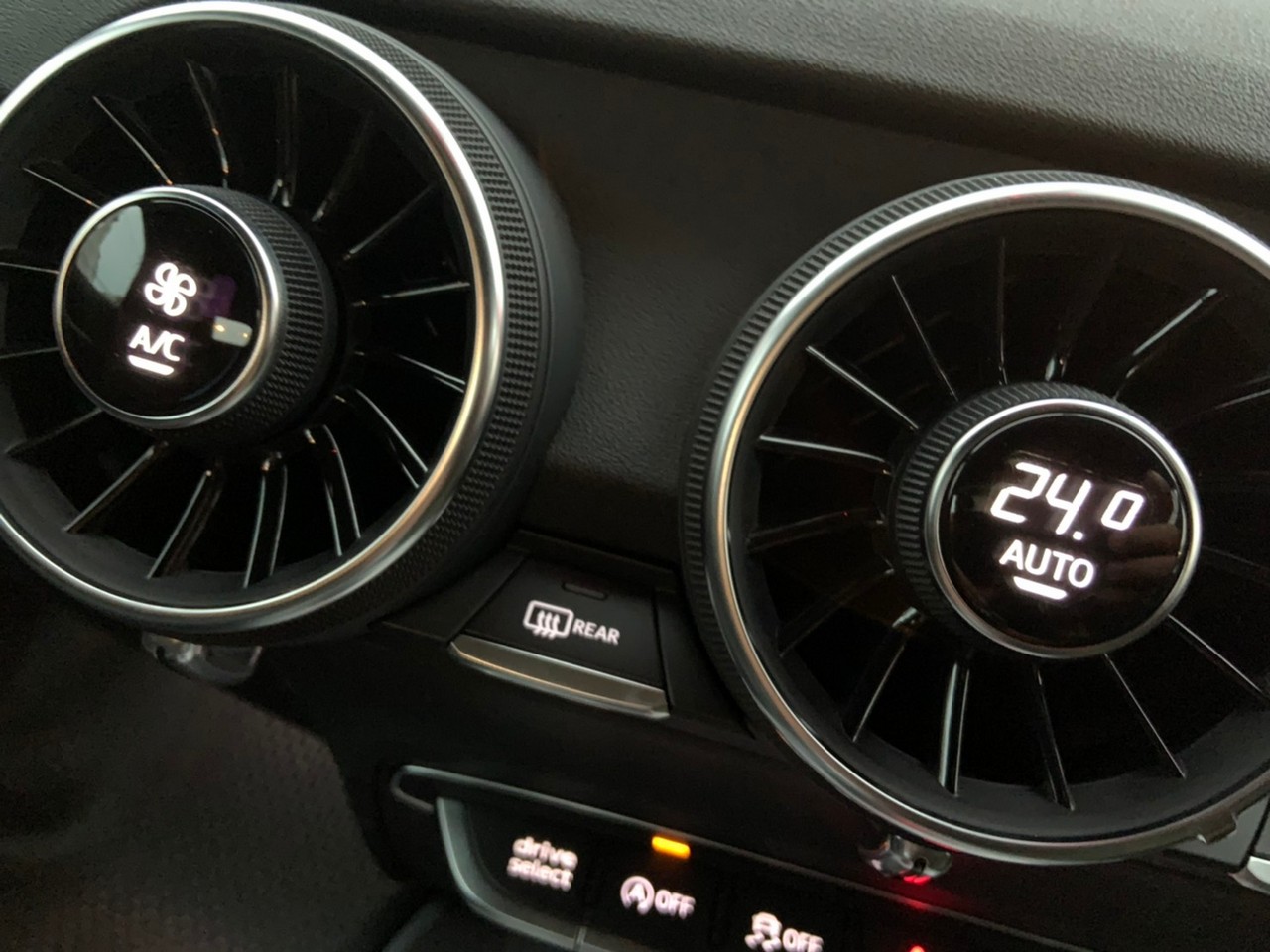 Audi TT Roadster 45 TFSI Quattro S Line