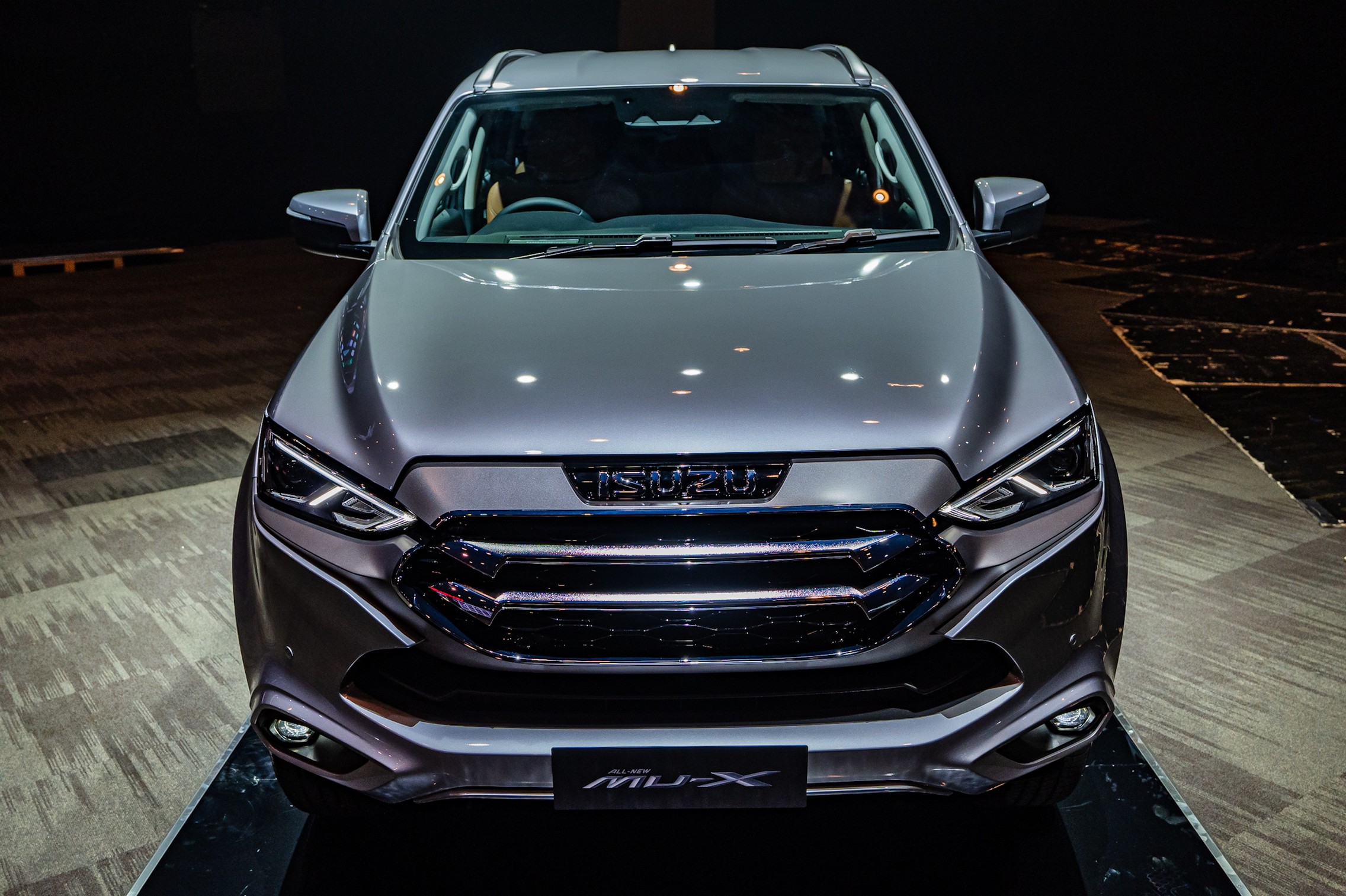 Isuzu mu x 2023