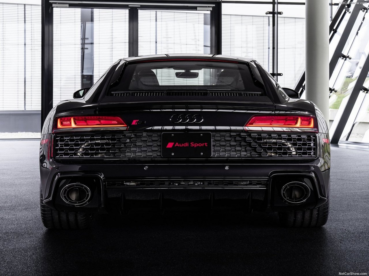 Audi R8 RWD Panther Edition