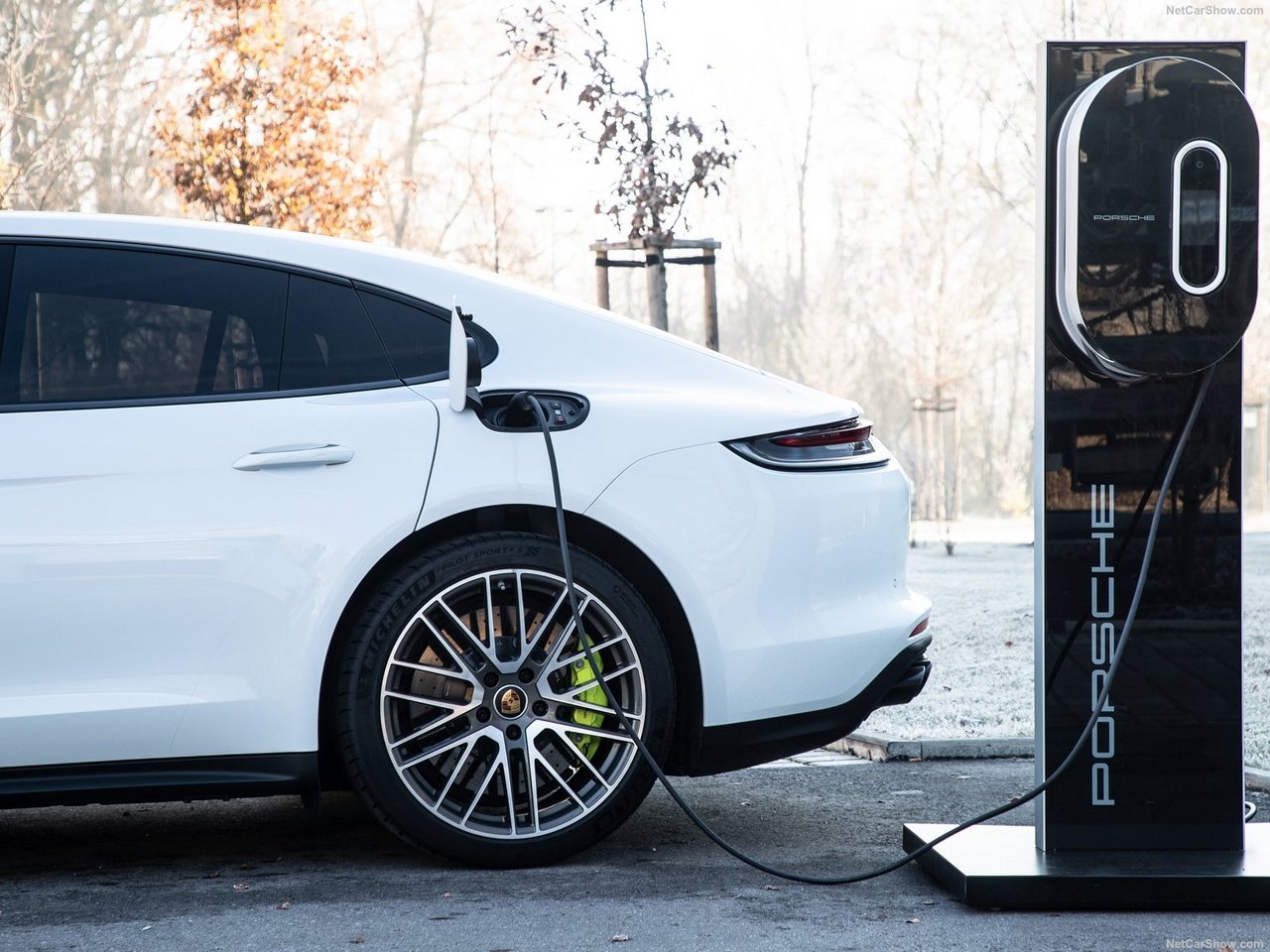 Porsche Panamera Turbo S E-Hybrid