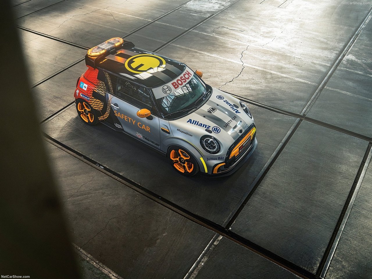 MINI Electric Pacesetter