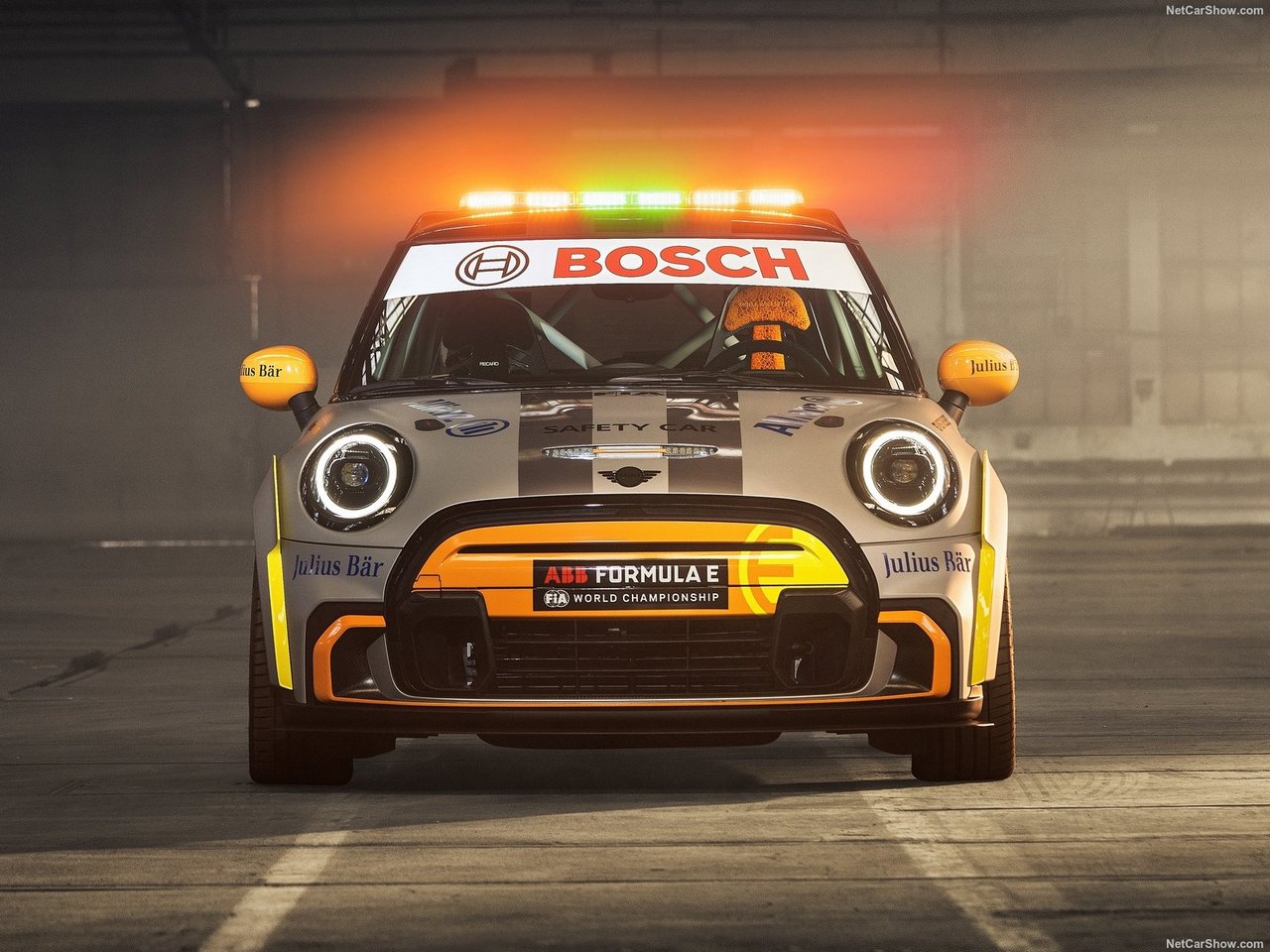 MINI Electric Pacesetter