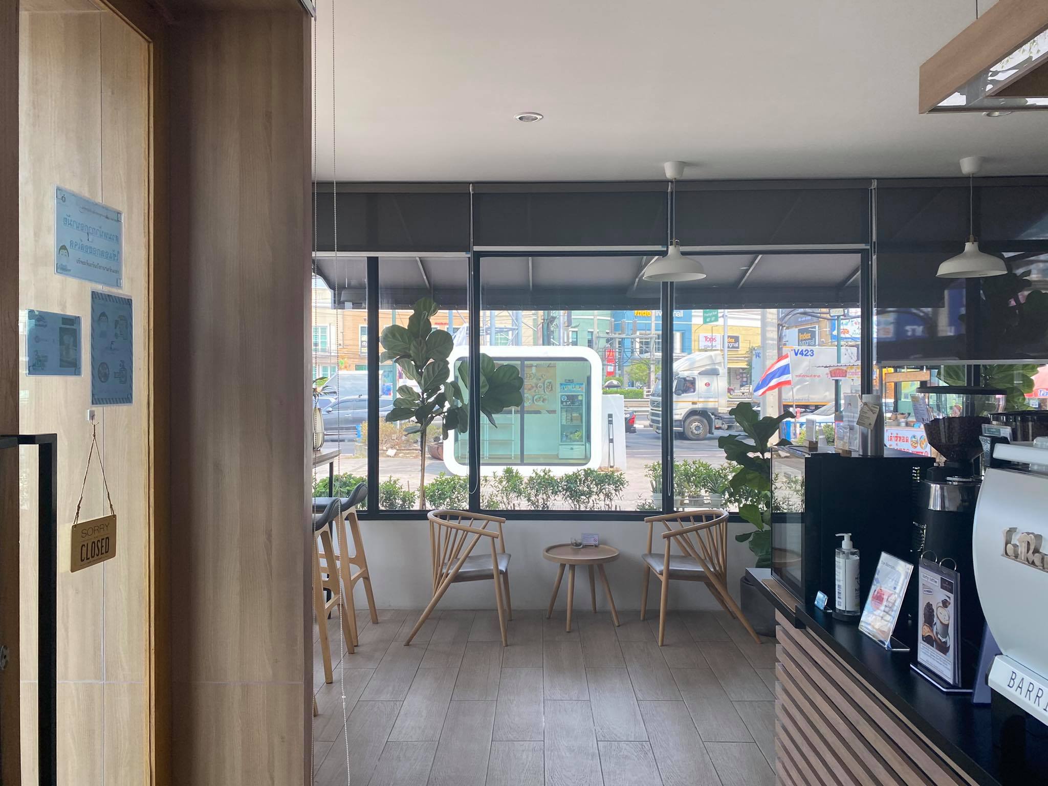 "Barrister Coffee Specialist" คาเฟ่น่ารักย่านพระราม5 นนทบุรี