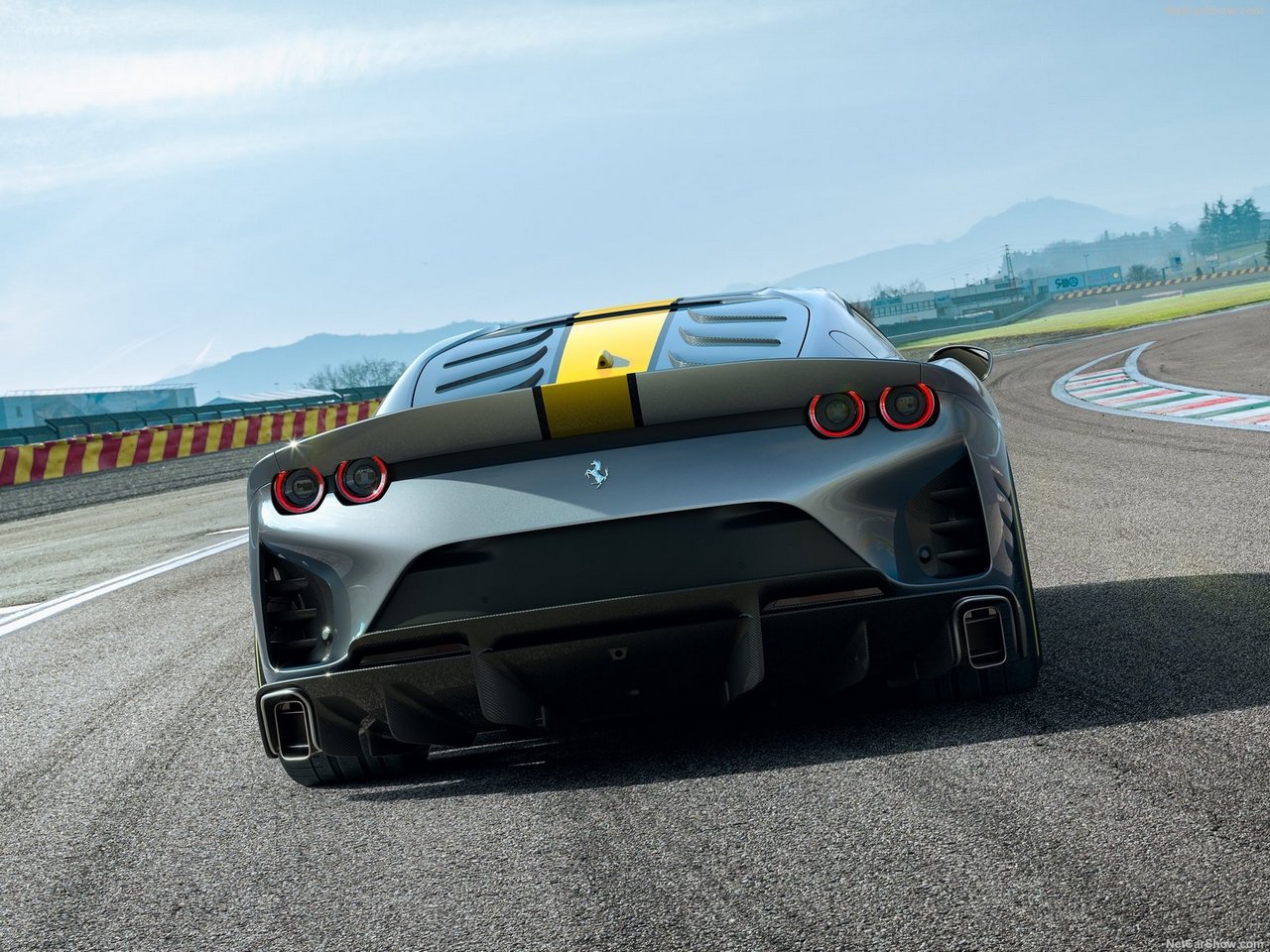 Ferrari 812 Competizione