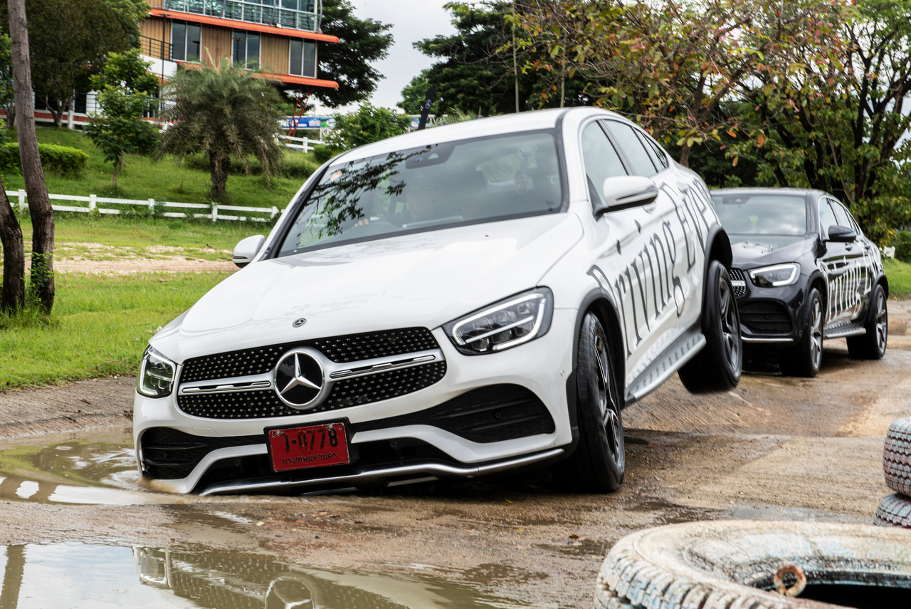 Mercedes-Benz SUV Driving Events 2022