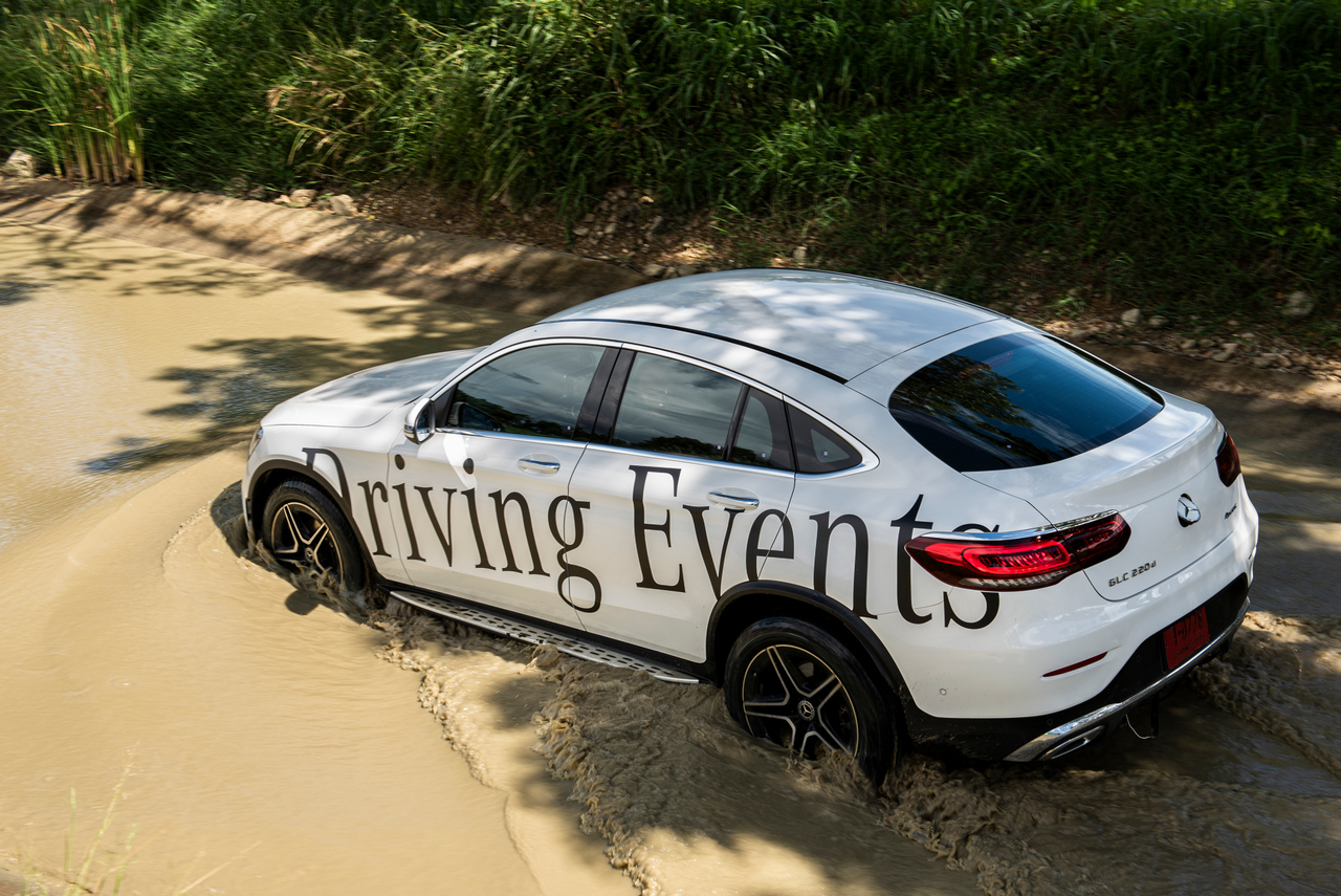 Mercedes-Benz SUV Driving Events 2022