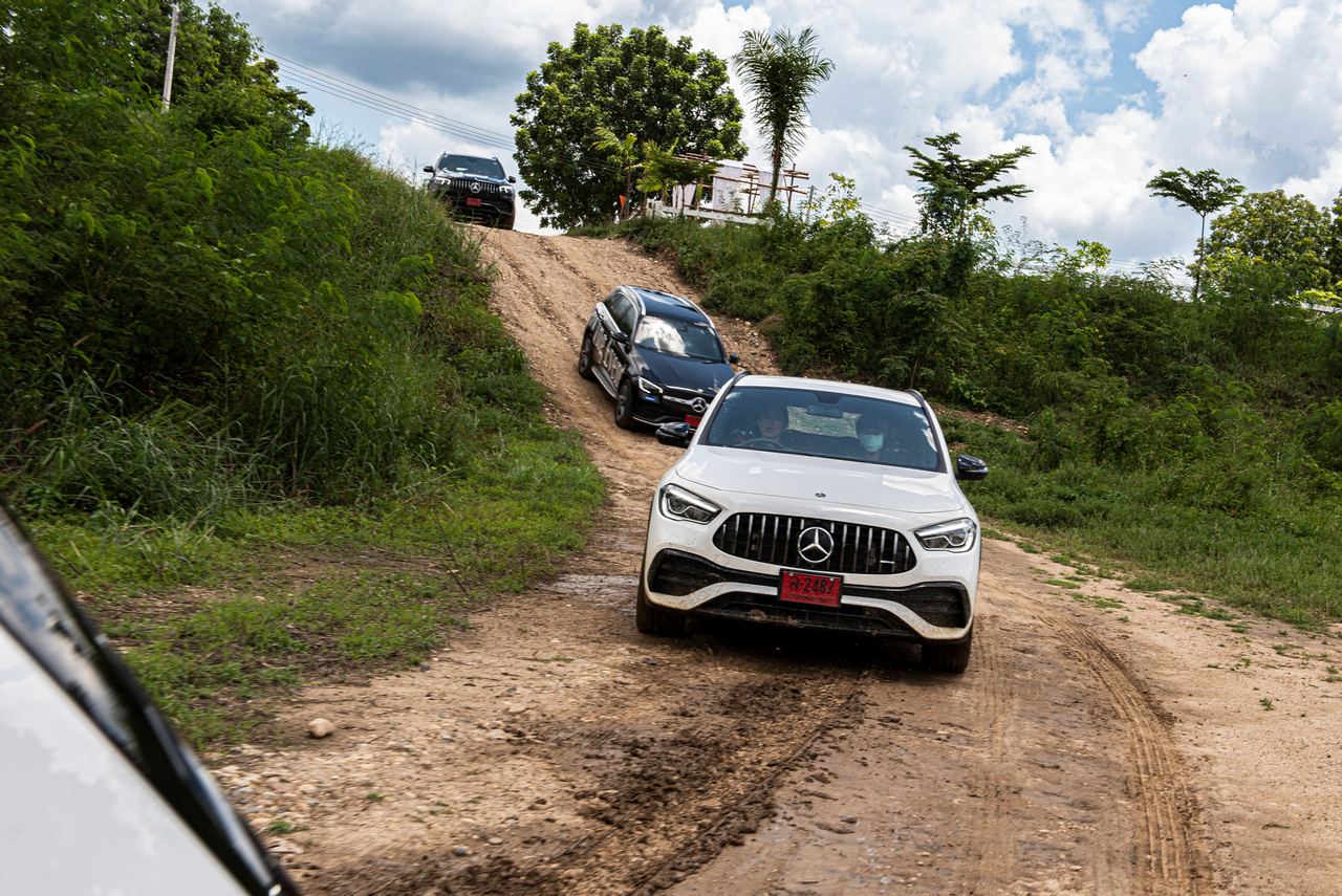 Mercedes-Benz SUV Driving Events 2022