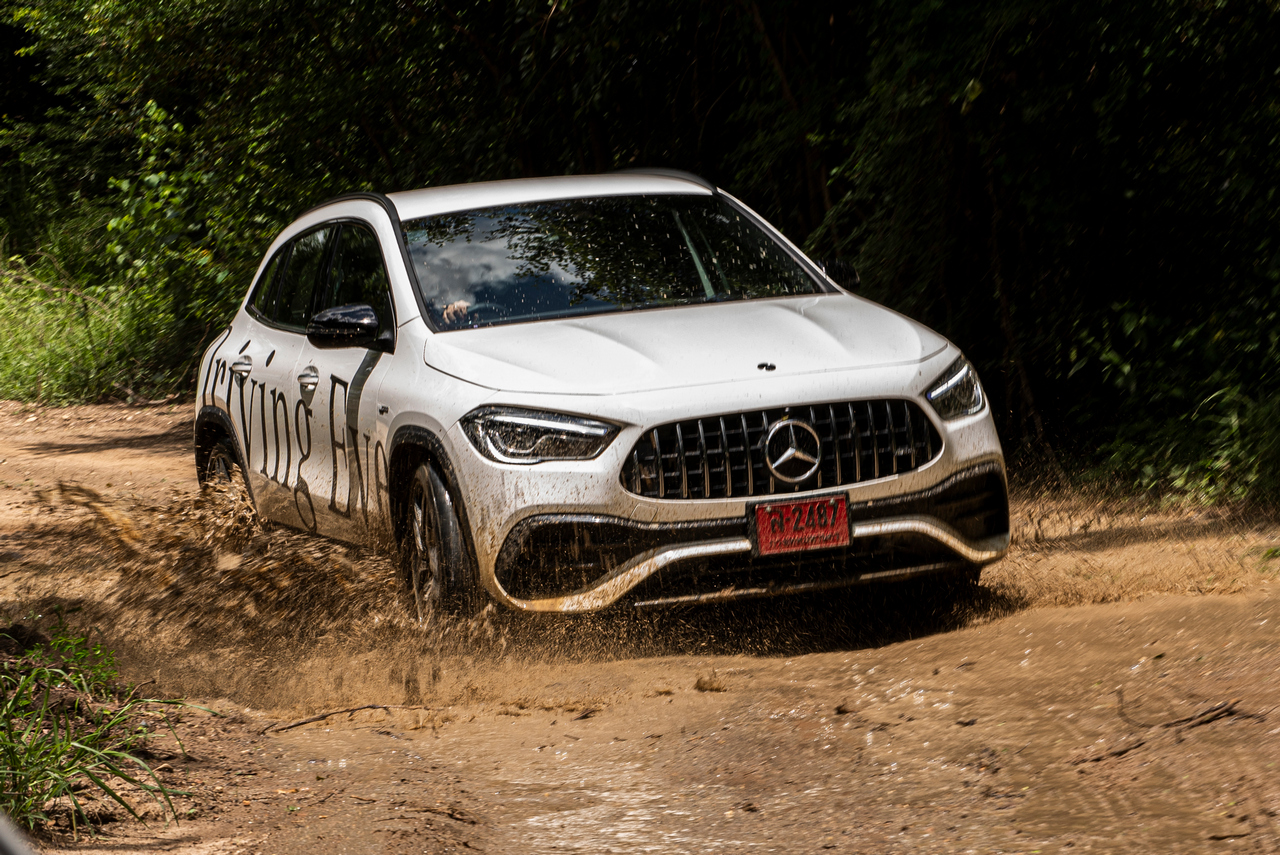 Mercedes-Benz SUV Driving Events 2022