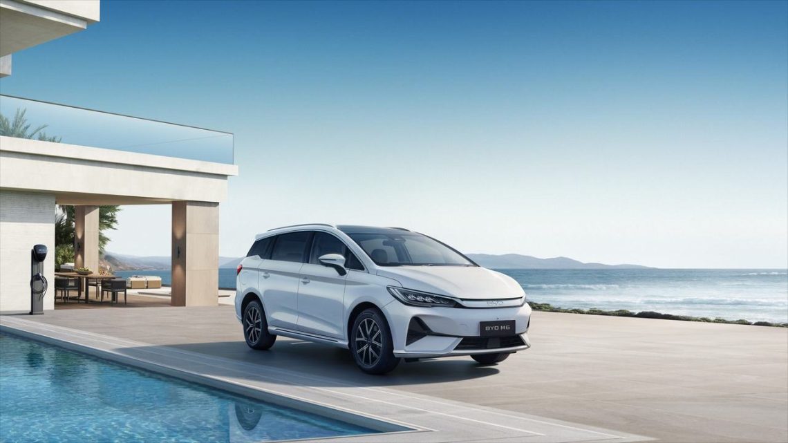 สัปดาห์สุดท้ายก่อนปรับราคา ดีลดีที่สุดจาก เรเว่ สต็อกรถยนต์ BYD – DENZA มีจำกัด และหมดแล้วหลายรุ่น