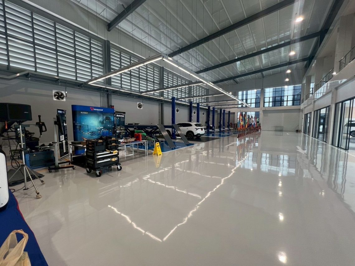 เอ็มจี ผนึก มหาวิทยาลัยอัสสัมชัญ เปิดศูนย์วิจัย และการเรียนรู้ด้านยานยนต์พลังงานใหม่