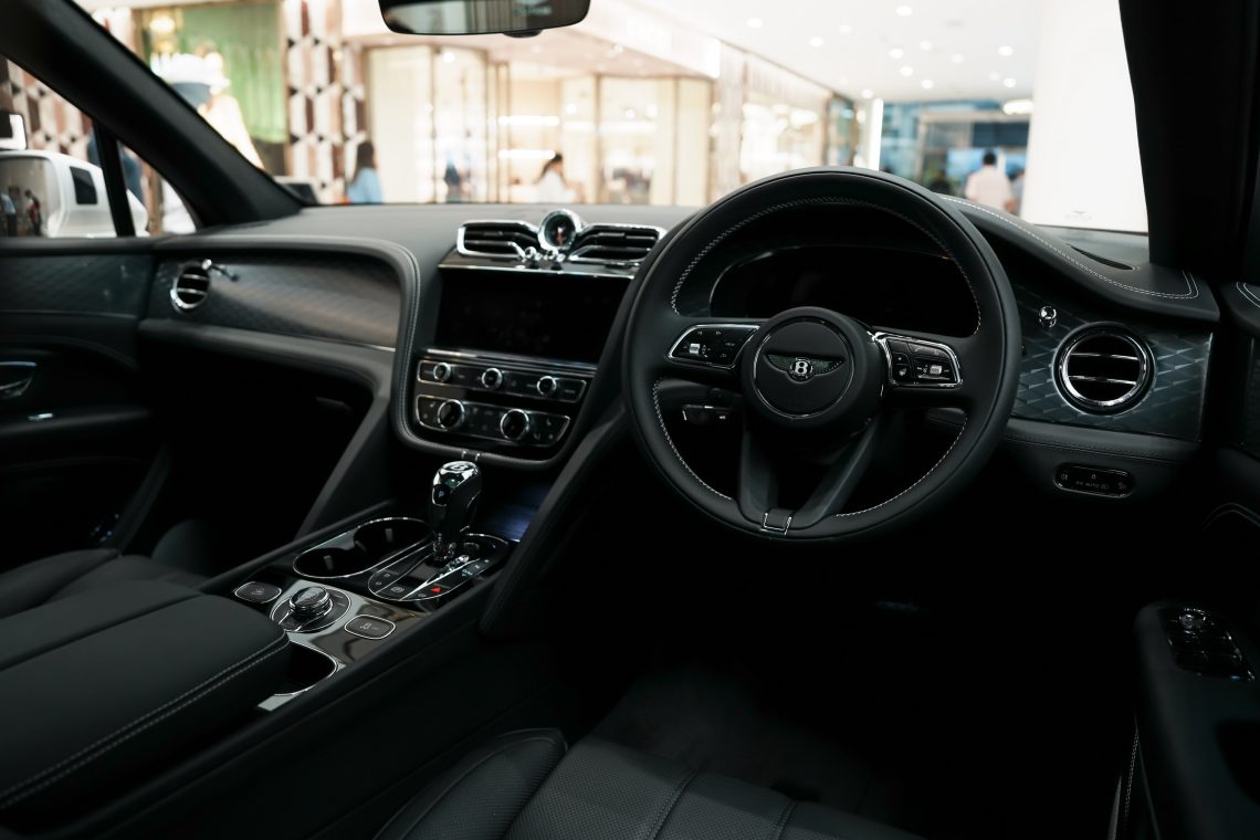 เบนท์ลีย์ แบงค็อก จัดแสดง Bentayga Hybrid ณ งาน AAS Group Roadshow 2026