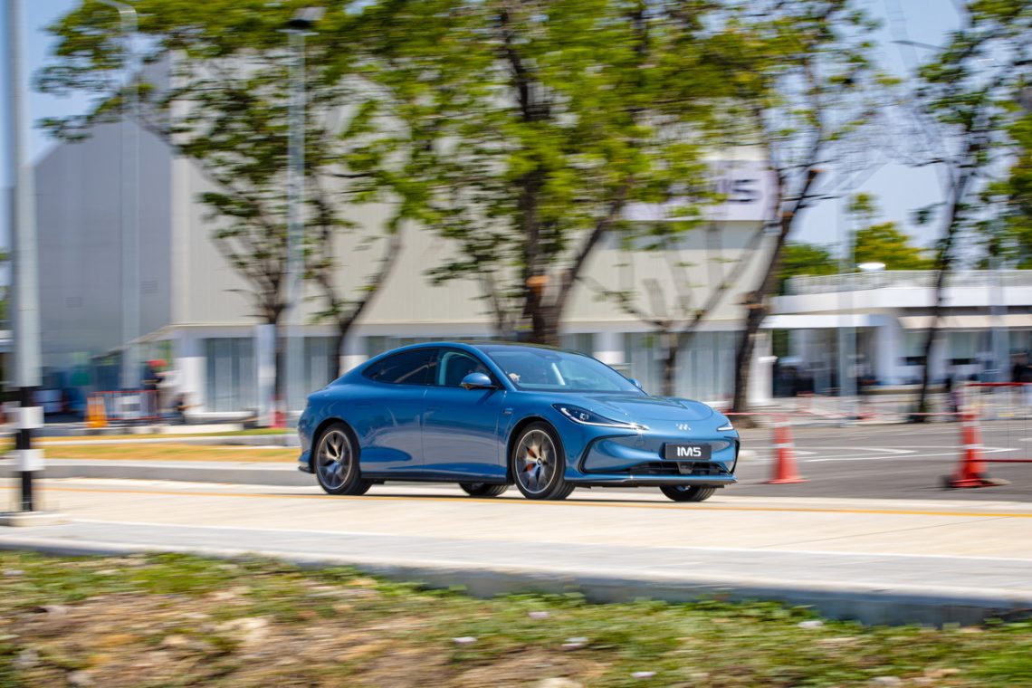 บริษัท เอสเอไอซี มอเตอร์ – ซีพี จำกัด และ บริษัท เอ็มจี เซลส์ (ประเทศไทย) จำกัดเผย 5 จุดเด่นของ MG IM5 พร้อมให้คนไทยได้เป็นเจ้าของ